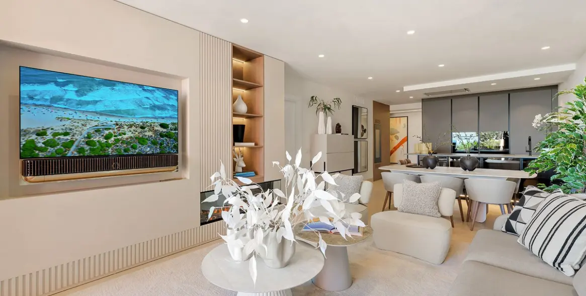 Venta de apartamento en planta baja en New Golden Mile 7