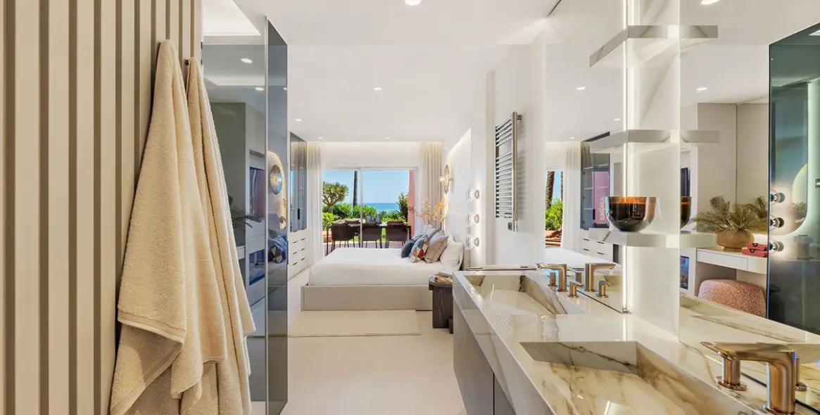 Venta de apartamento en planta baja en New Golden Mile 19