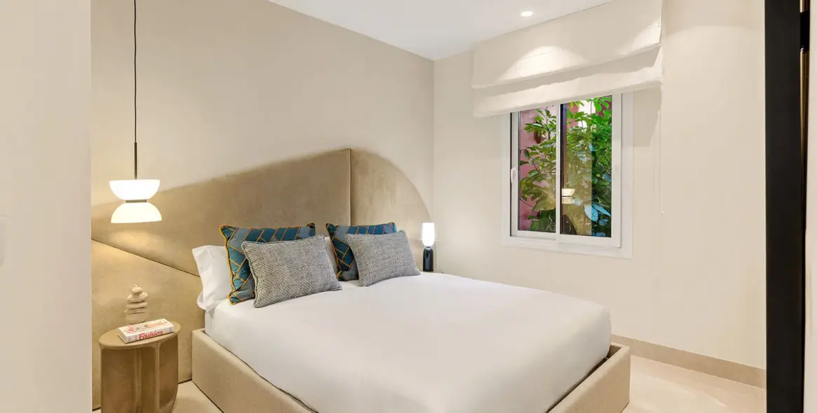 Venta de apartamento en planta baja en New Golden Mile 21