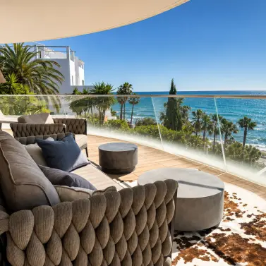 Venta de apartamento en planta media en Estepona
