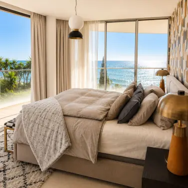Venta de apartamento en planta media en Estepona