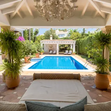 Venta de villa independiente en Bahía de Marbella