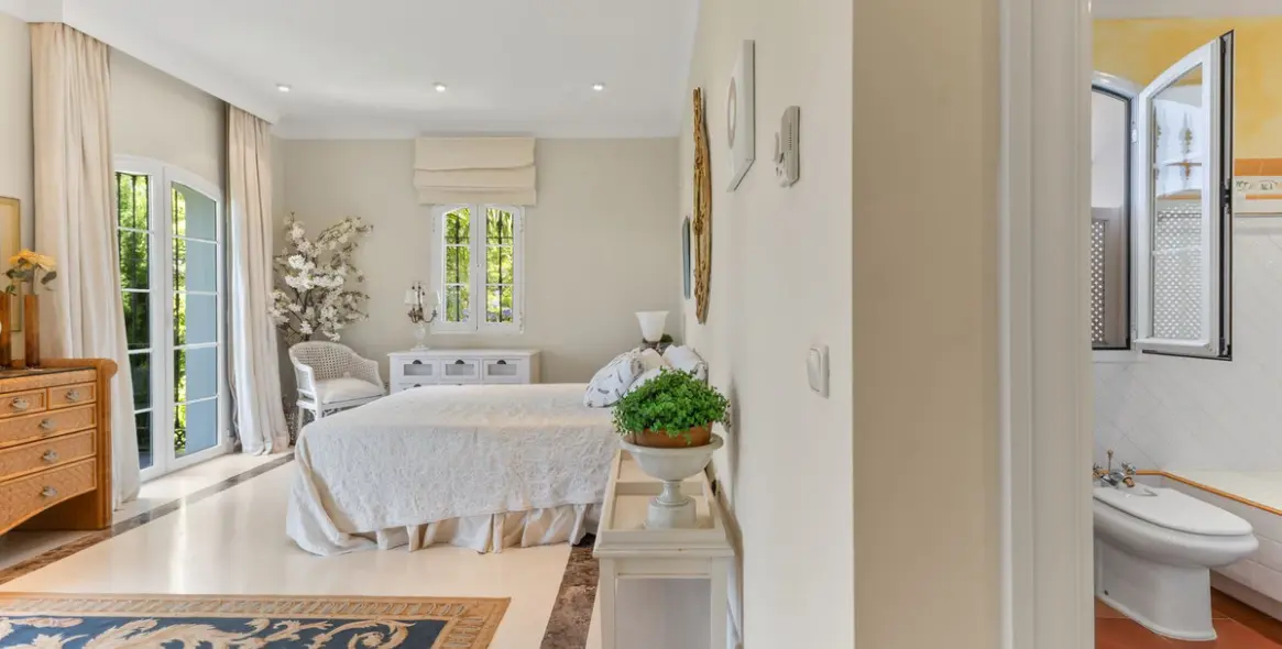Venta de villa independiente en Bahía de Marbella 41