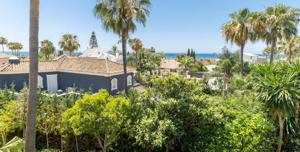 Venta de villa independiente en Bahía de Marbella 55