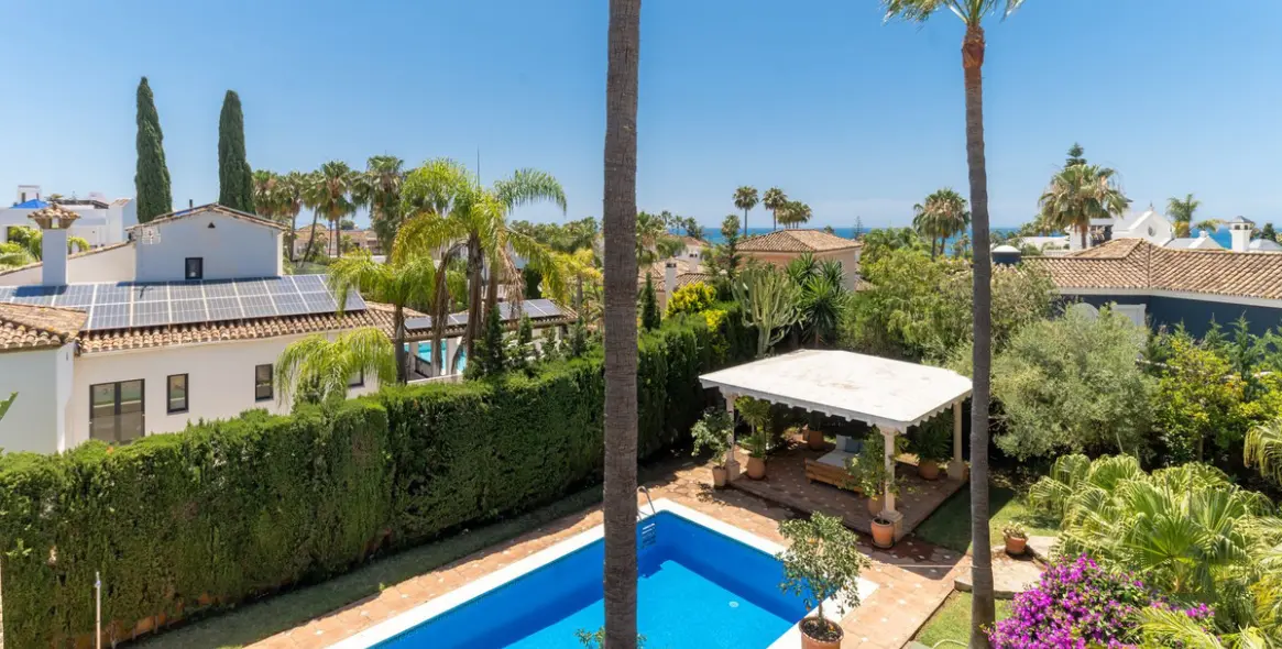 Venta de villa independiente en Bahía de Marbella 57