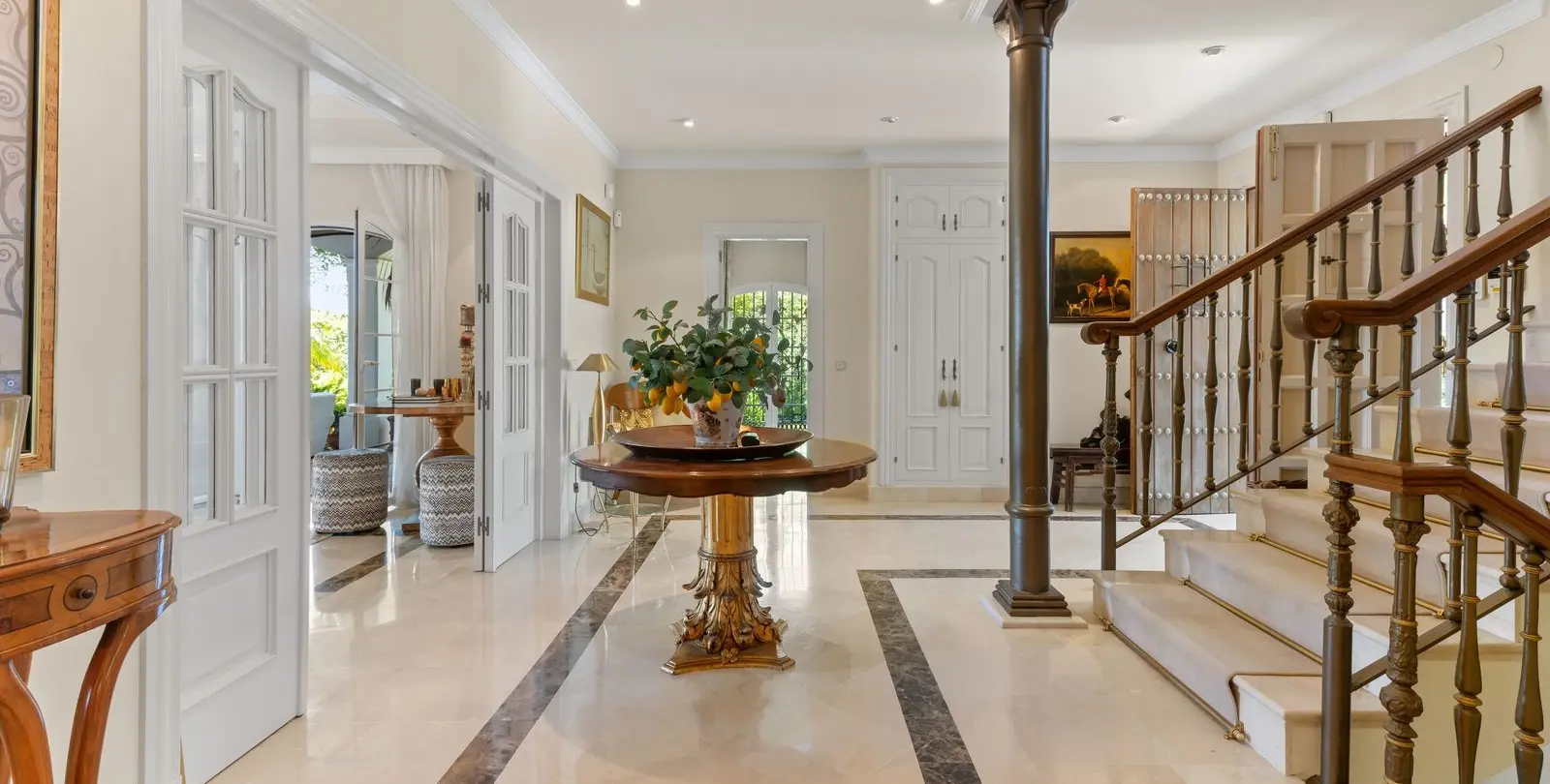 Продажа  отдельно стоящей виллы в Bahía de Marbella 14