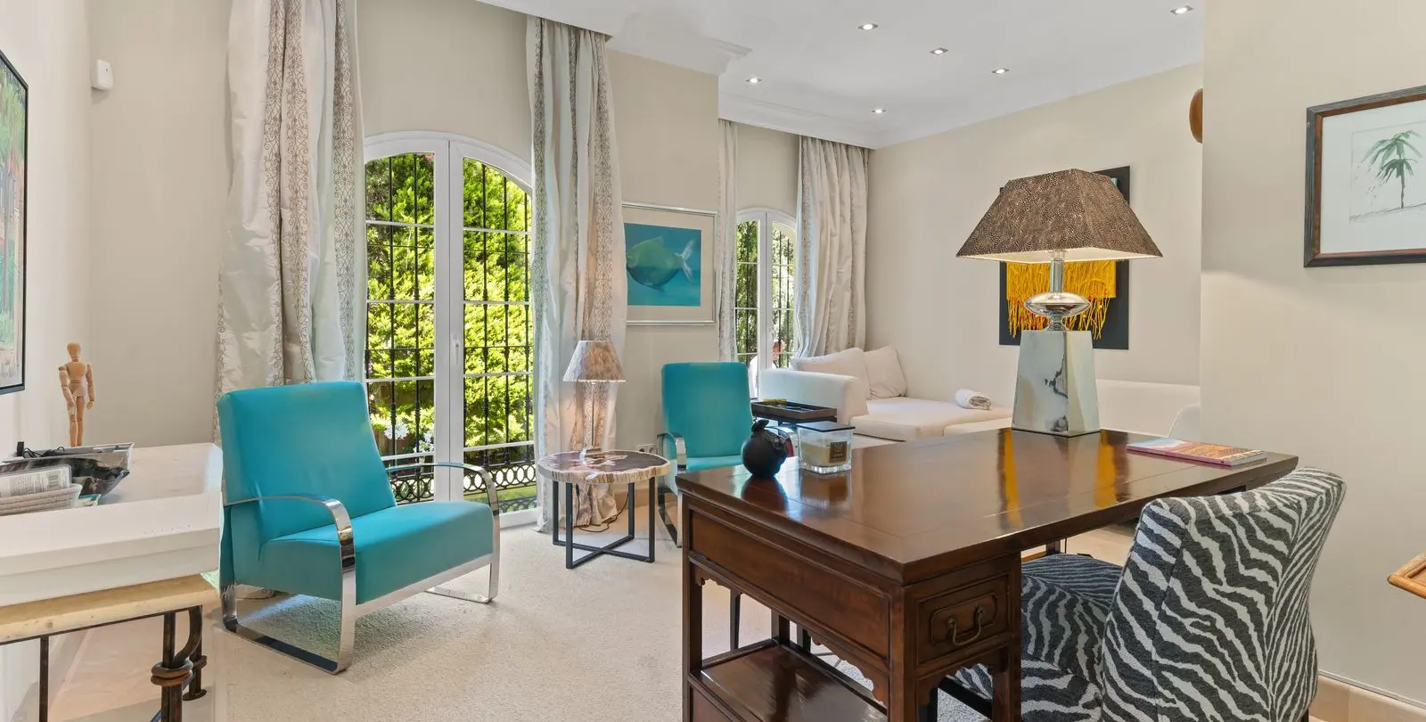 Продажа  отдельно стоящей виллы в Bahía de Marbella 24