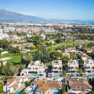 Venta de parcela residencial en Guadalmina Alta
