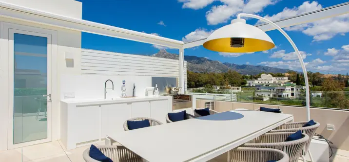 Venta de ático dúplex en Puerto Banús 2