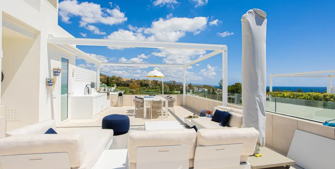 Venta de ático dúplex en Puerto Banús 8