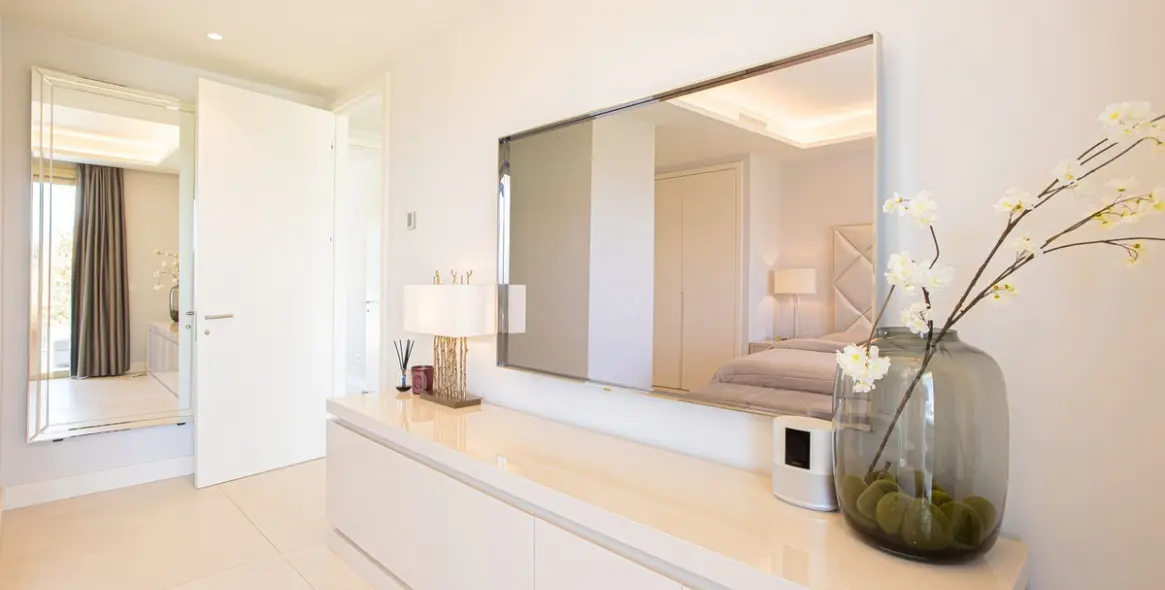 Venta de ático dúplex en Puerto Banús 37