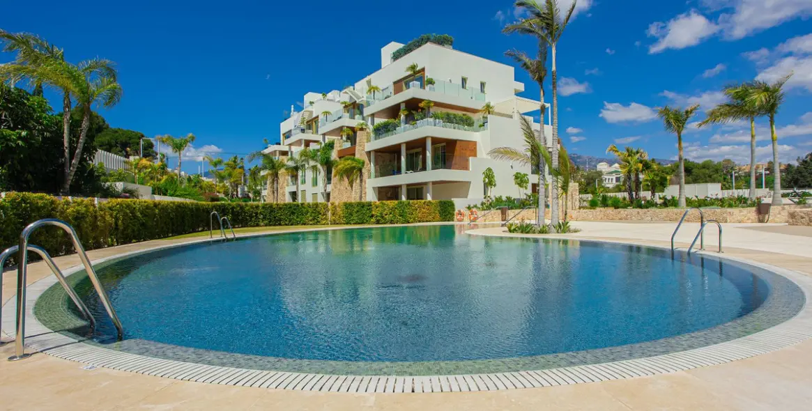 Venta de ático dúplex en Puerto Banús 61