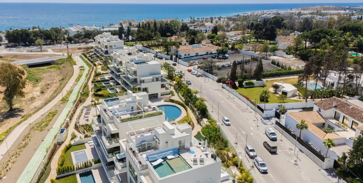 Venta de ático dúplex en Puerto Banús 63
