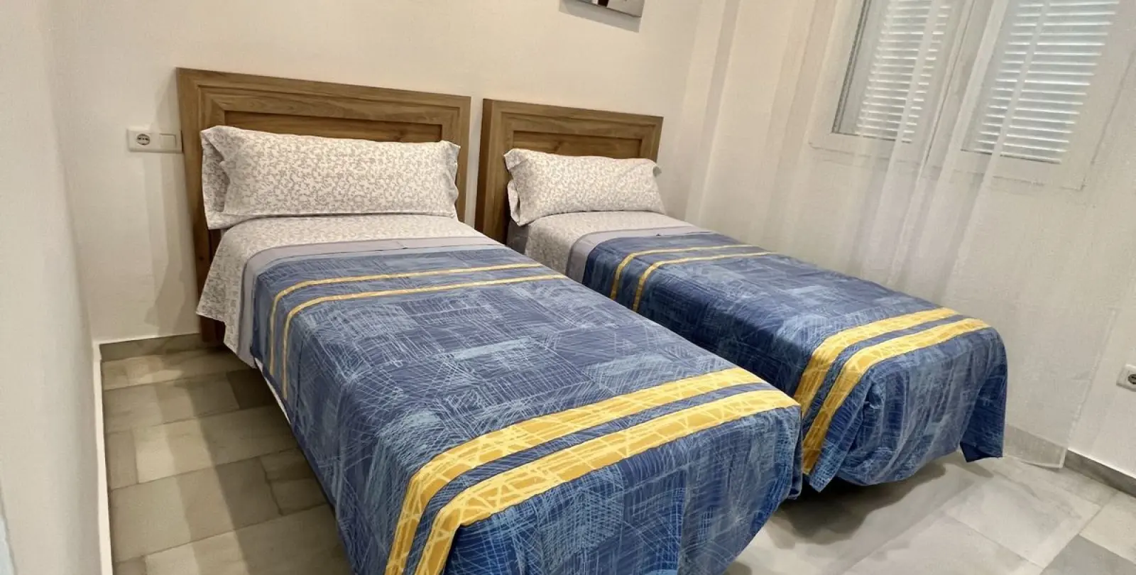 Short-term rent of middle floor apartment in Puerto Banús 13