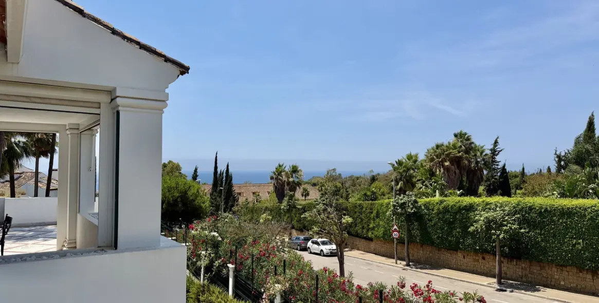 Alquiler a largo plazo de apartamento en planta media en The Golden Mile 7