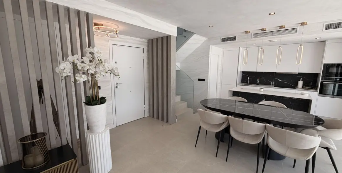 Short-term rent of semi-detached house in Atalaya 1
