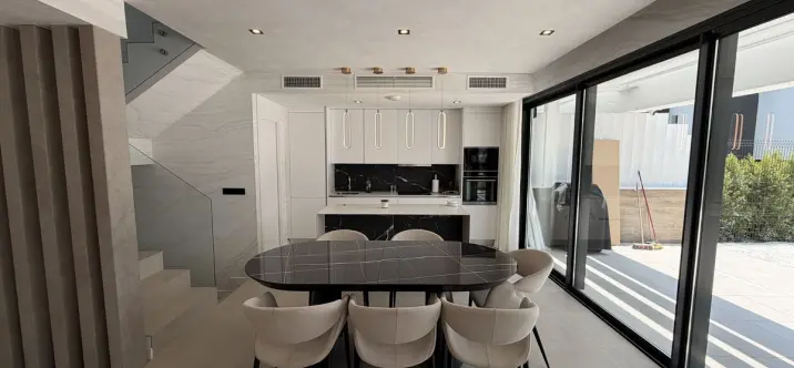 Short-term rent of semi-detached house in Atalaya 1
