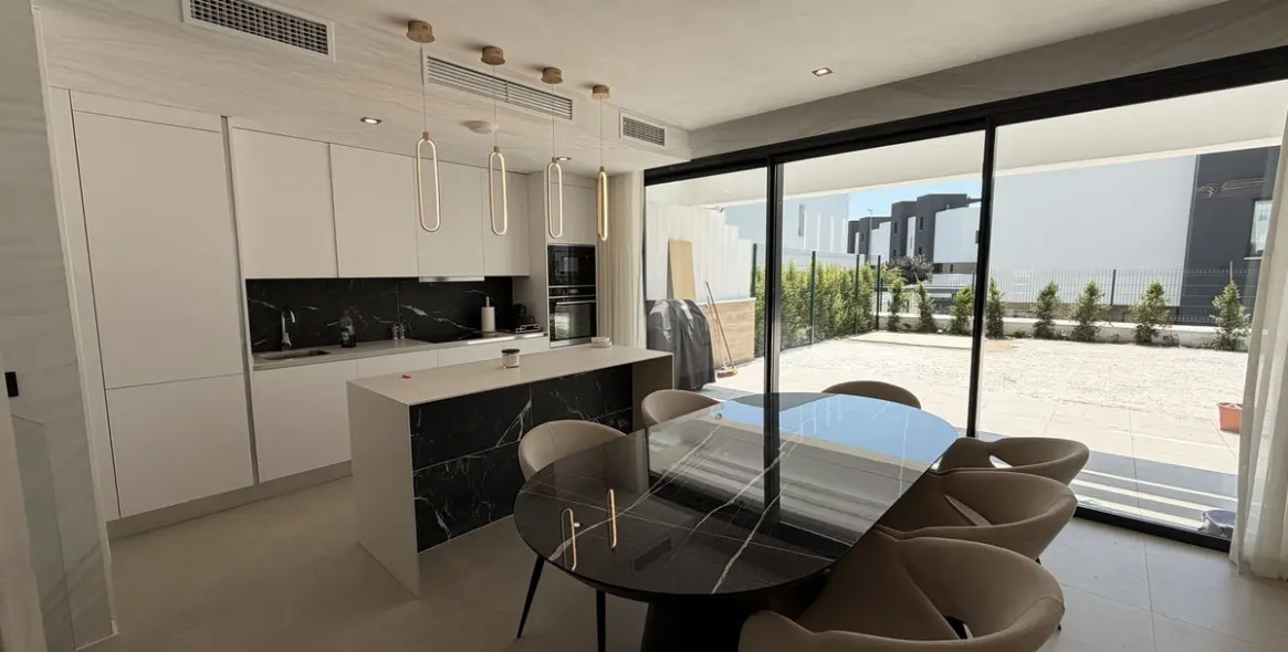 Short-term rent of semi-detached house in Atalaya 3