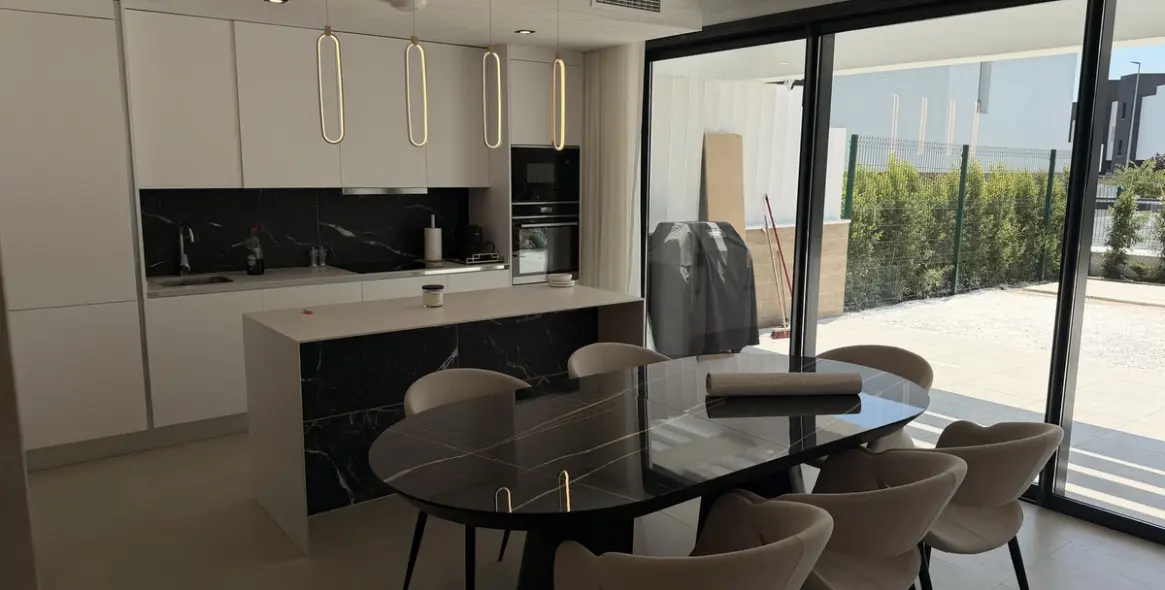 Short-term rent of semi-detached house in Atalaya 4