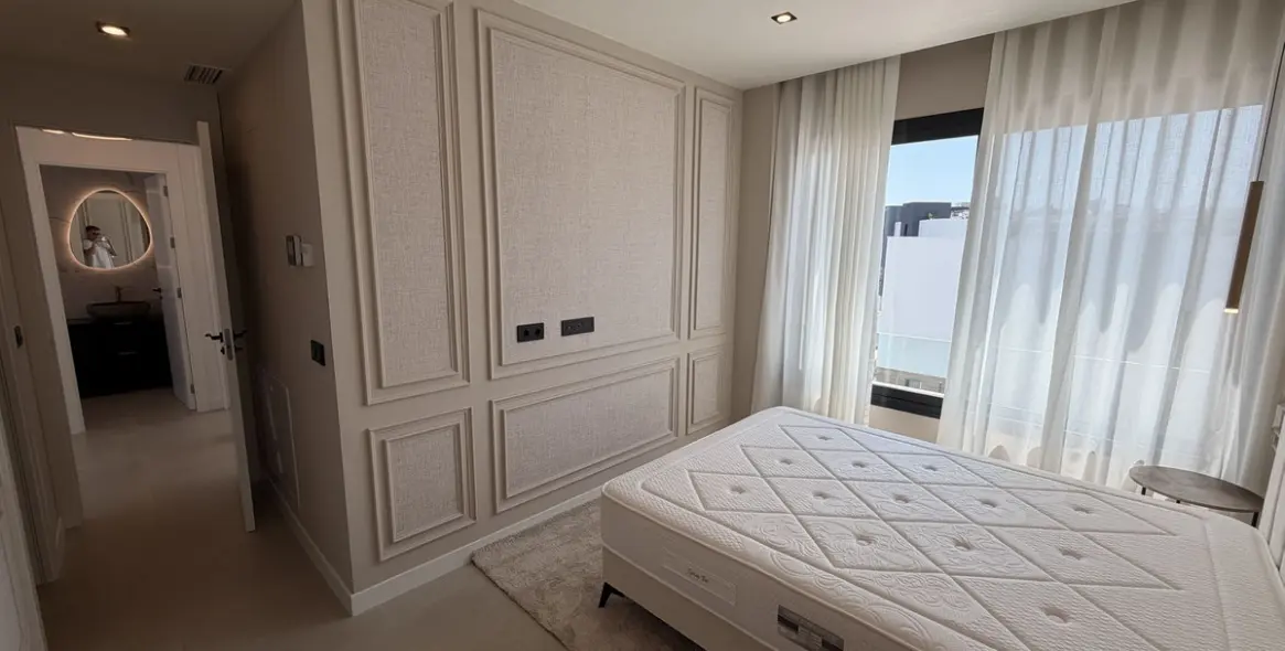 Short-term rent of semi-detached house in Atalaya 12