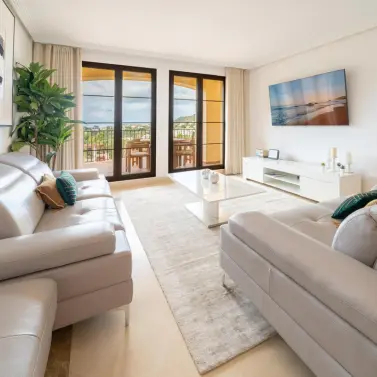 Long-term rent of middle floor apartment in Benahavís