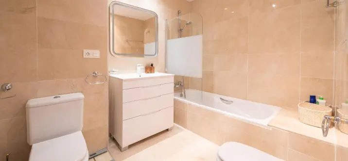 Long-term rent of middle floor apartment in Benahavís 2