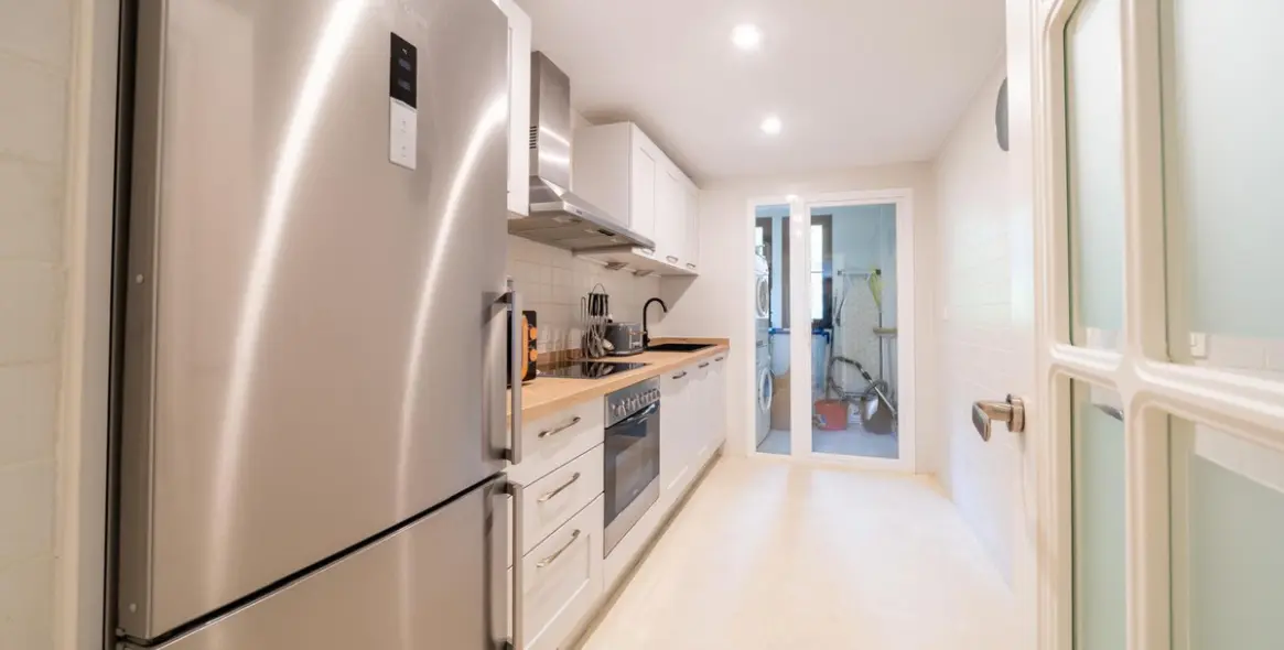 Long-term rent of middle floor apartment in Benahavís 9