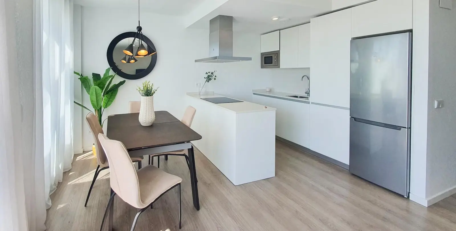 Продажа двухуровневого пентхауса в Estepona 3