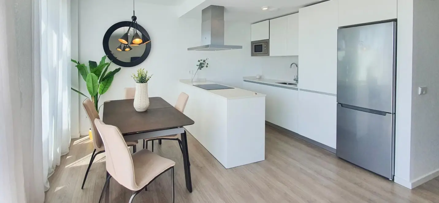 Venta de ático dúplex en Estepona 2