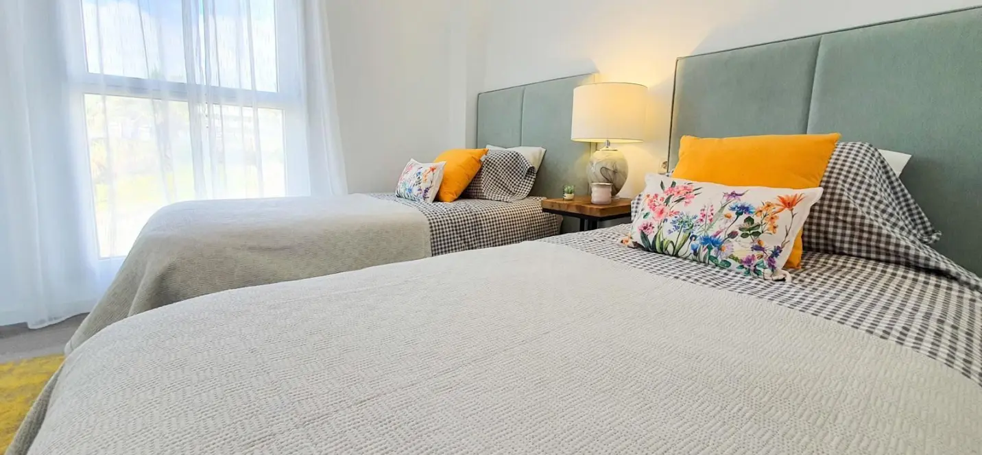 Venta de ático dúplex en Estepona 4