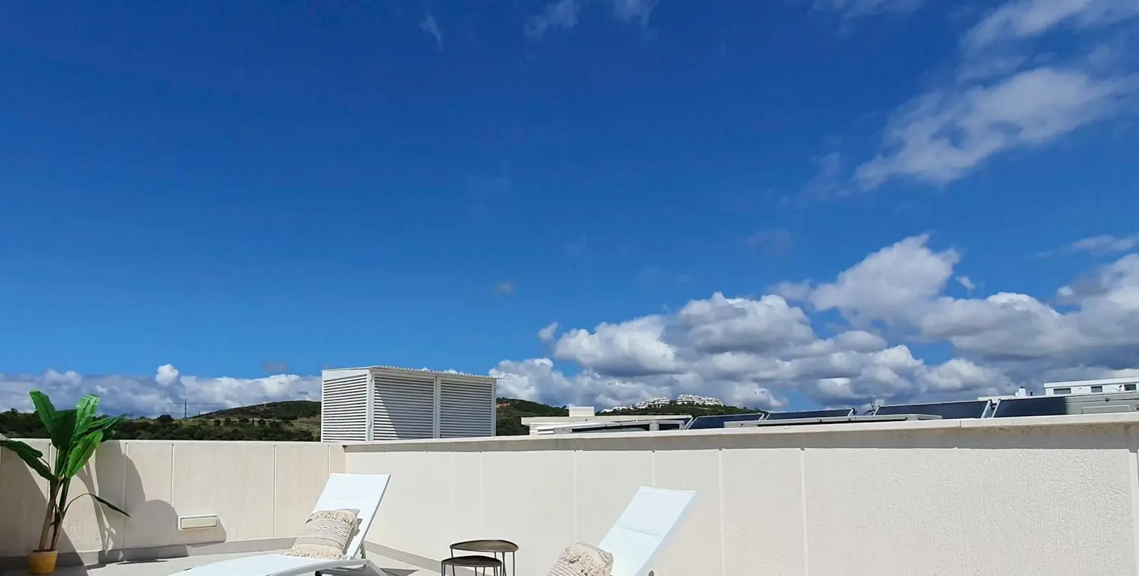 Продажа двухуровневого пентхауса в Estepona 13