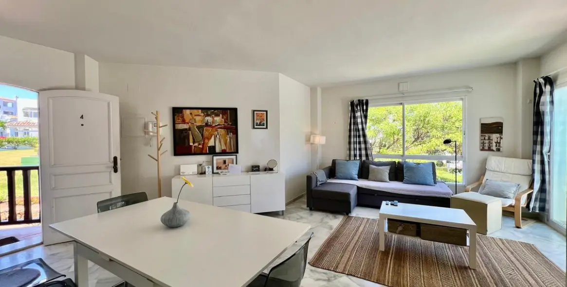Продажа апартаментов на среднем этаже в Elviria 3