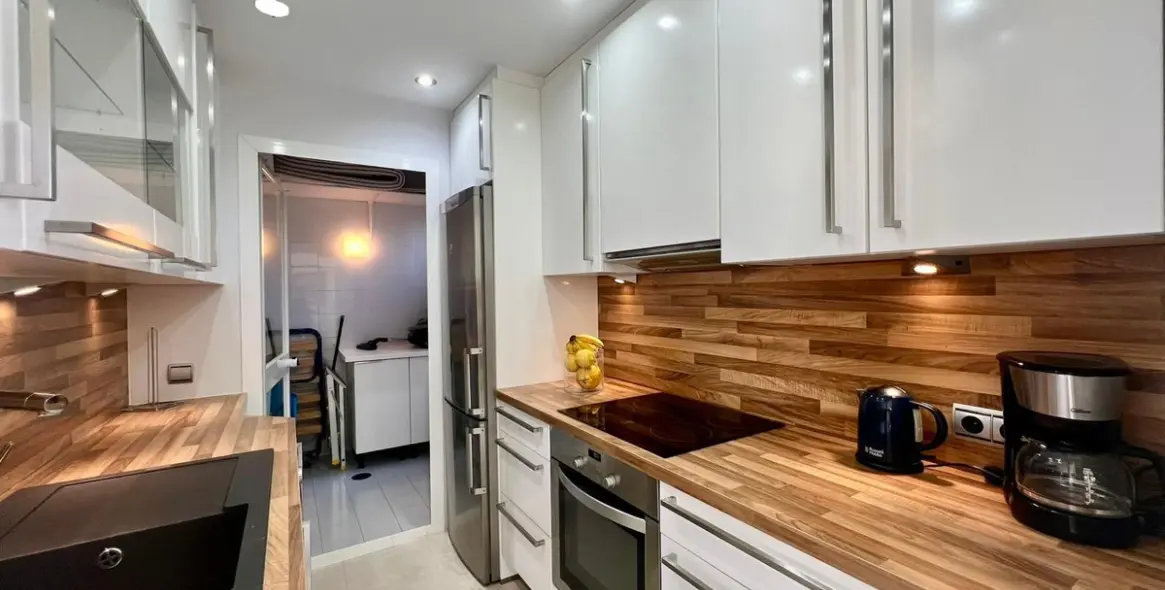 Продажа апартаментов на среднем этаже в Elviria 5
