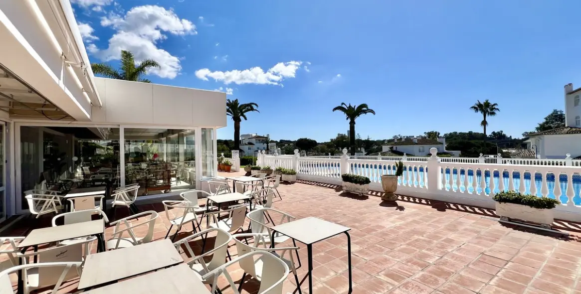 Продажа апартаментов на среднем этаже в Elviria 22