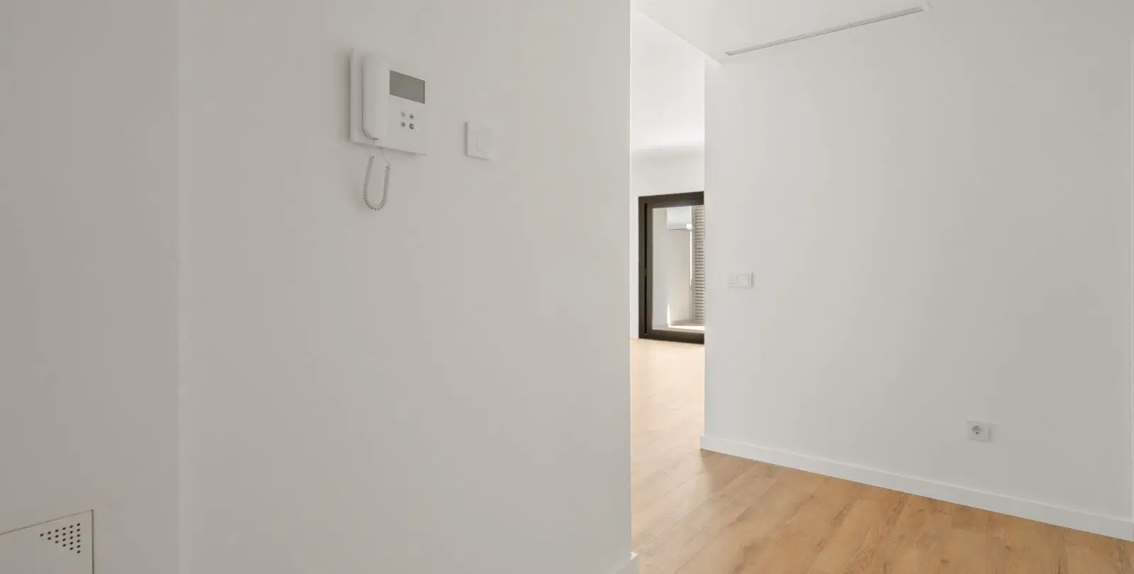 Sale of middle floor apartment in Estepona 7
