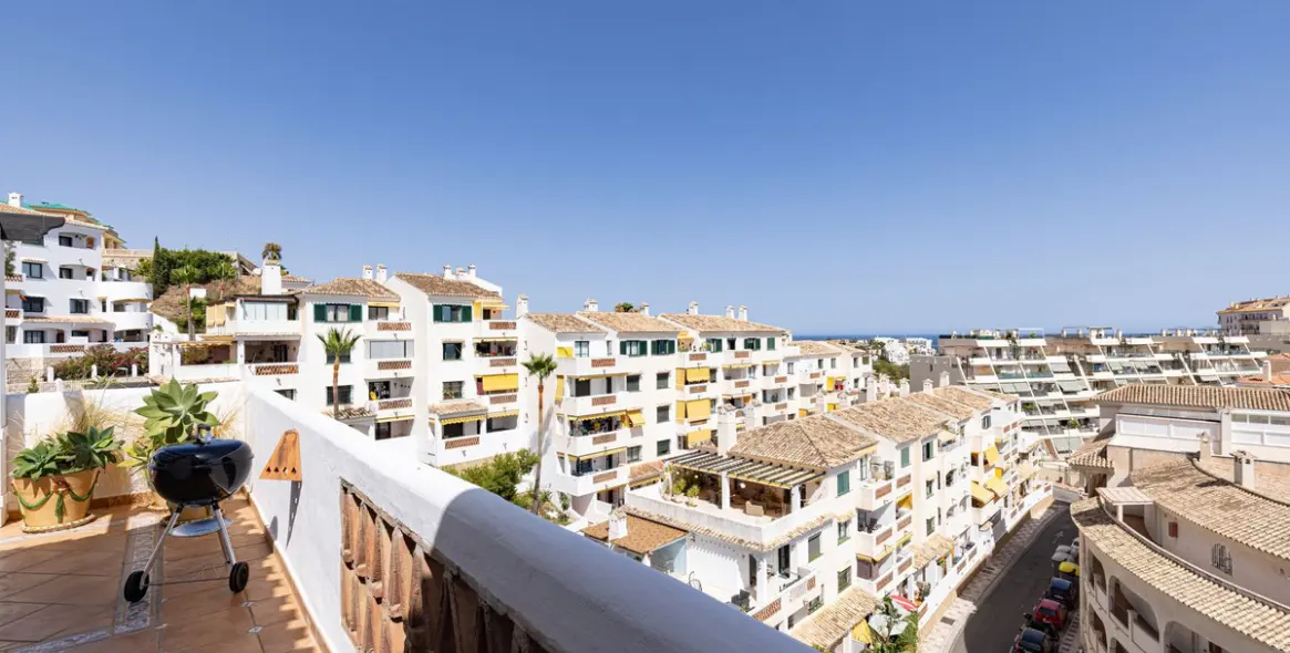 Sale of penthouse in Torrequebrada 2