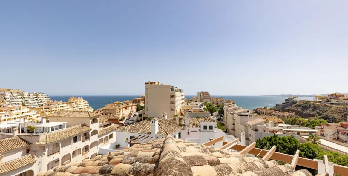 Sale of penthouse in Torrequebrada 5