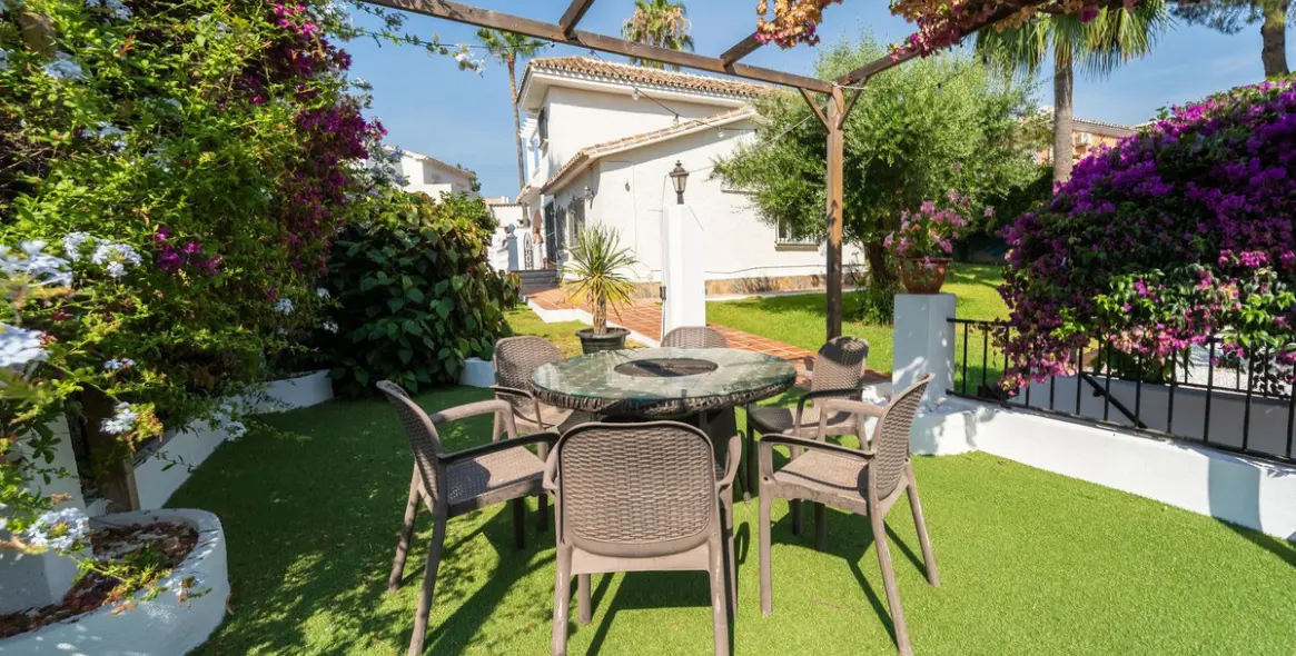 Venta de villa independiente en Calahonda 16