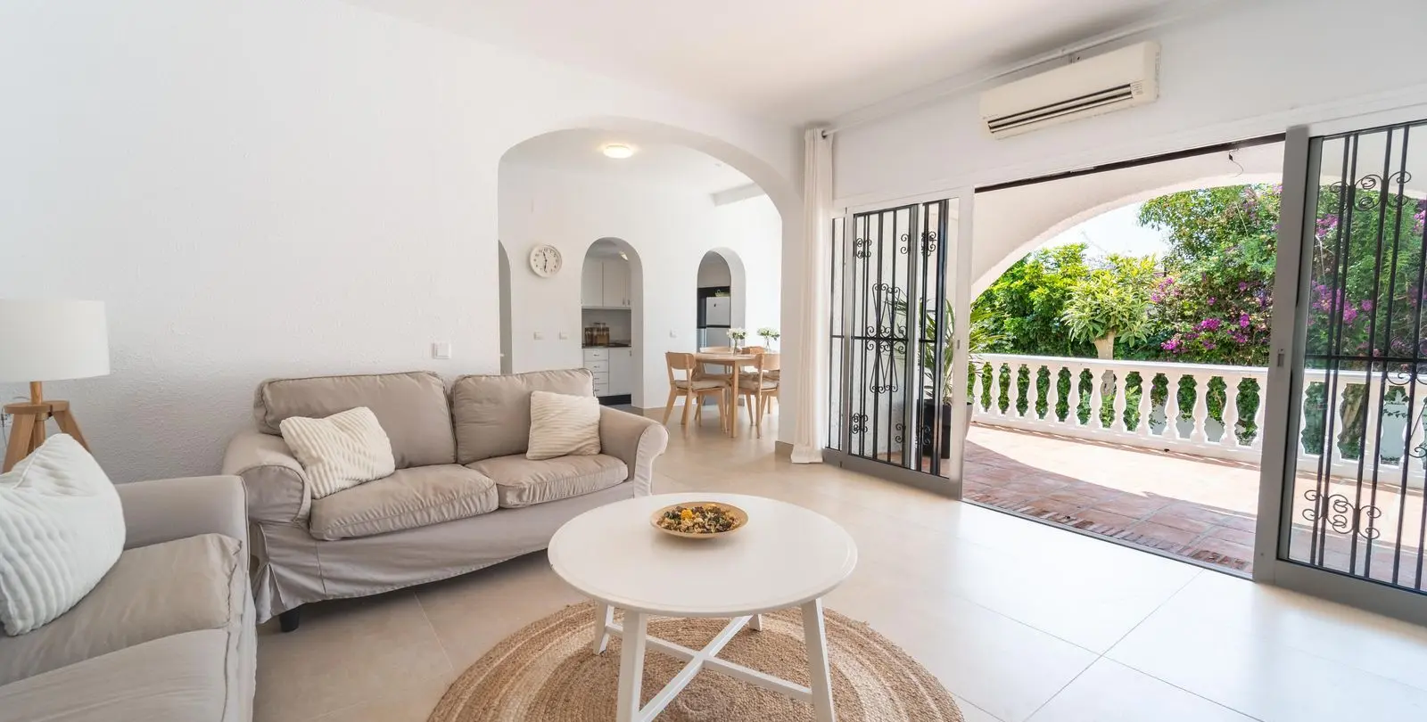 Venta de villa independiente en Calahonda 23