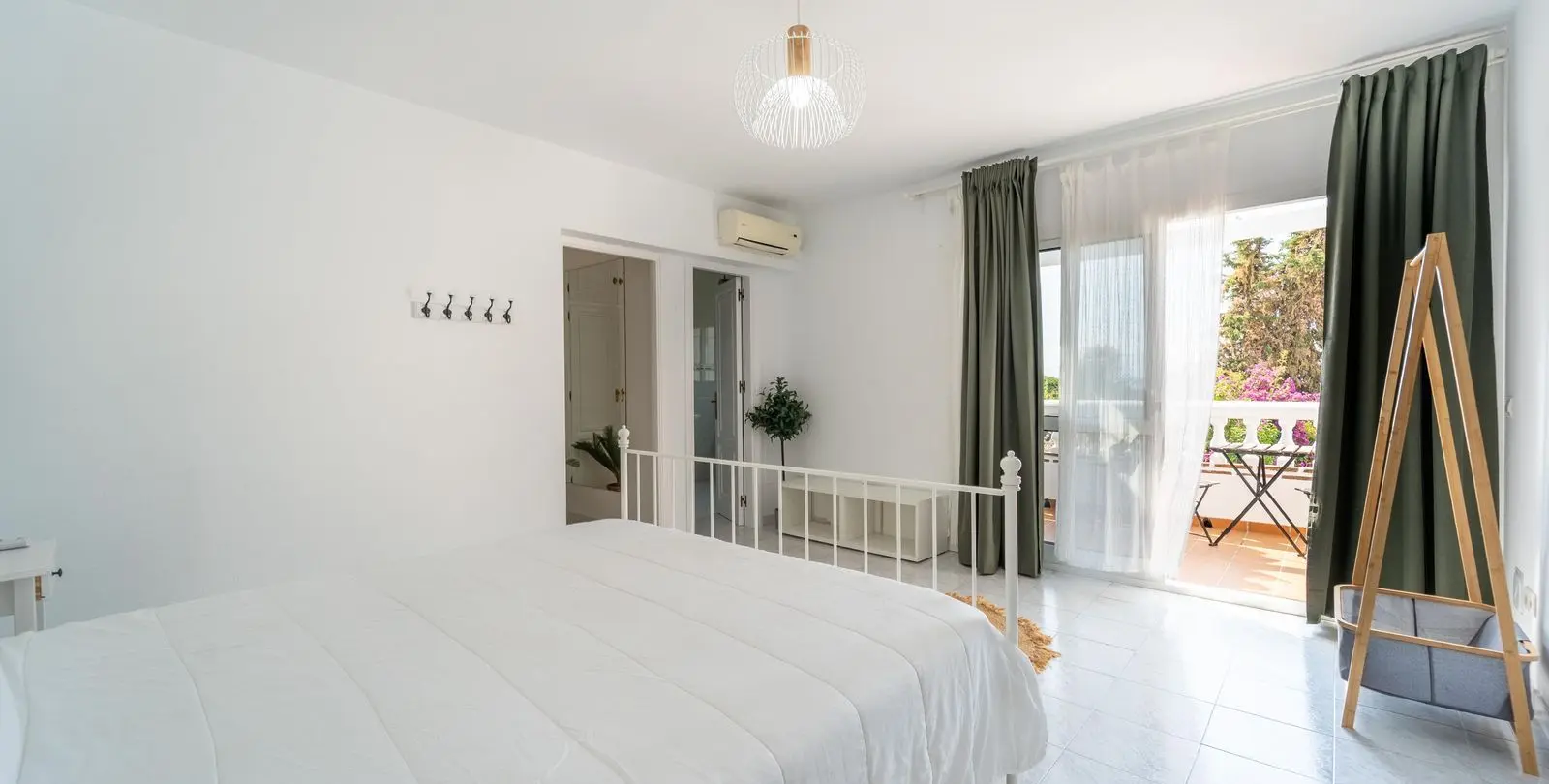 Venta de villa independiente en Calahonda 45
