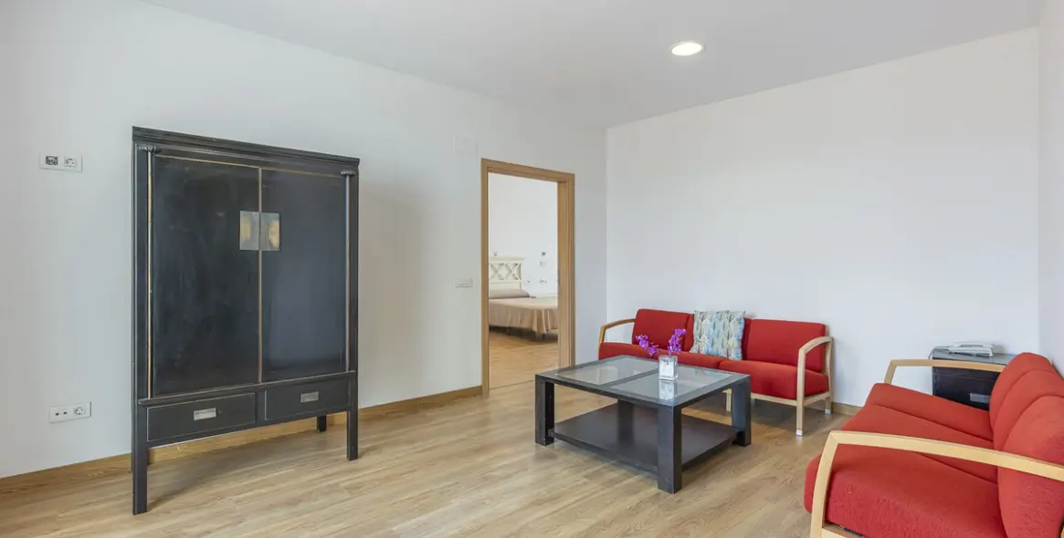 Продажа коммерческого помещения в El Paraiso 29