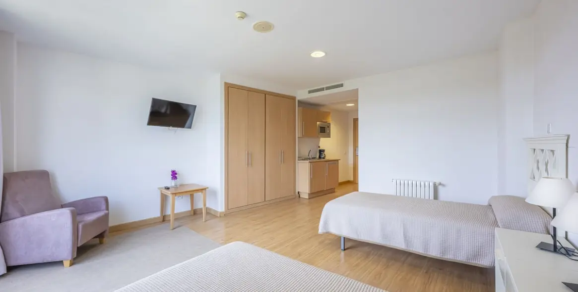 Продажа коммерческого помещения в El Paraiso 40