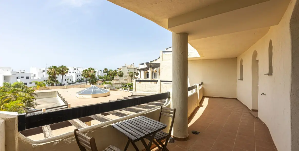 Продажа коммерческого помещения в El Paraiso 46