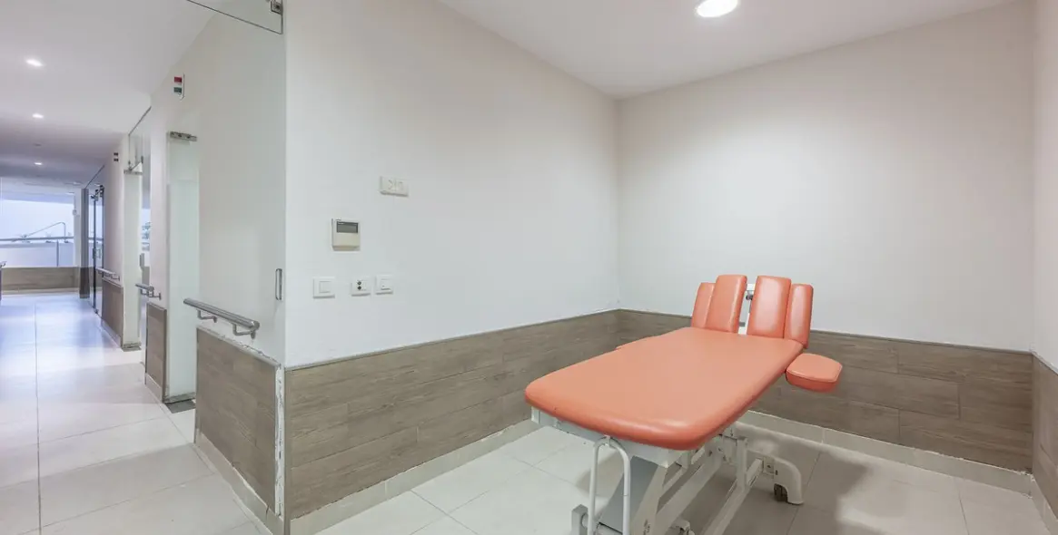 Продажа коммерческого помещения в El Paraiso 63