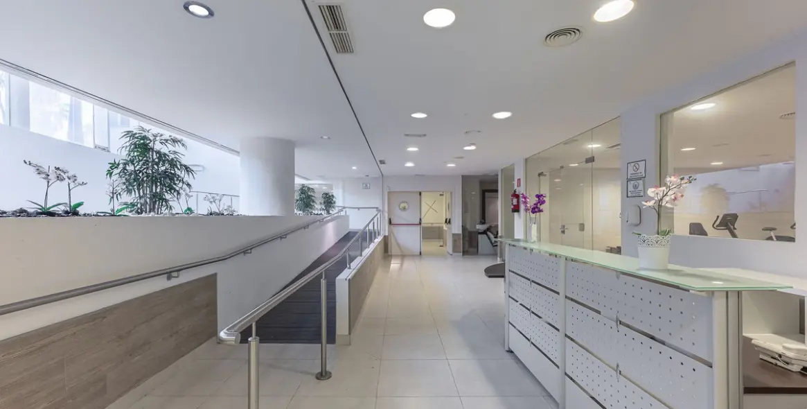 Продажа коммерческого помещения в El Paraiso 65