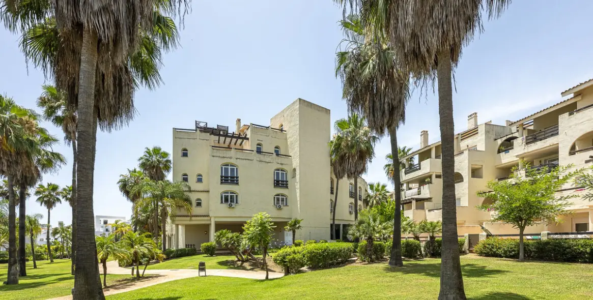 Продажа коммерческого помещения в El Paraiso 83