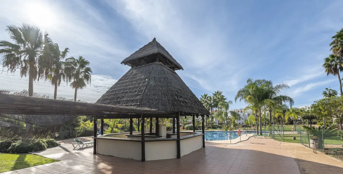Продажа коммерческого помещения в El Paraiso 104