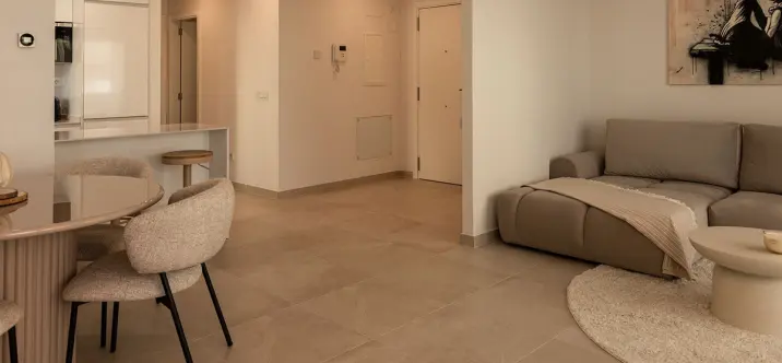 Alquiler a largo plazo de apartamento en planta baja en Estepona 1