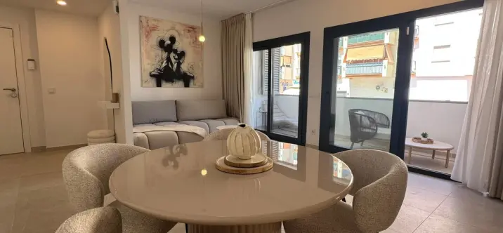 Alquiler a largo plazo de apartamento en planta baja en Estepona 3