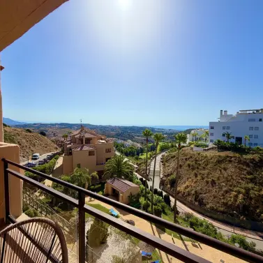Long-term rent of middle floor apartment in Calanova Golf
